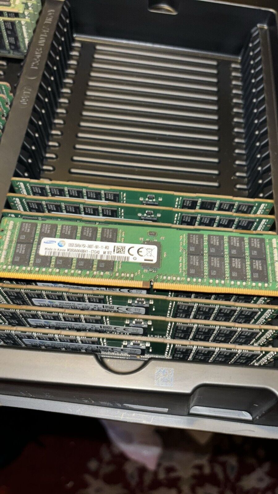 Samsung M393AAK40B41-CTC4Q 128GB PC4-19200 DDR4 SDRAM Dual Server Memory
