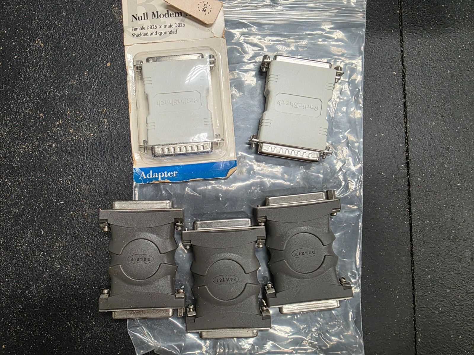 Lot of 5 DB25 Null Modem Adapters Belkin F4A251 & RadioShack 26-1496C Serial