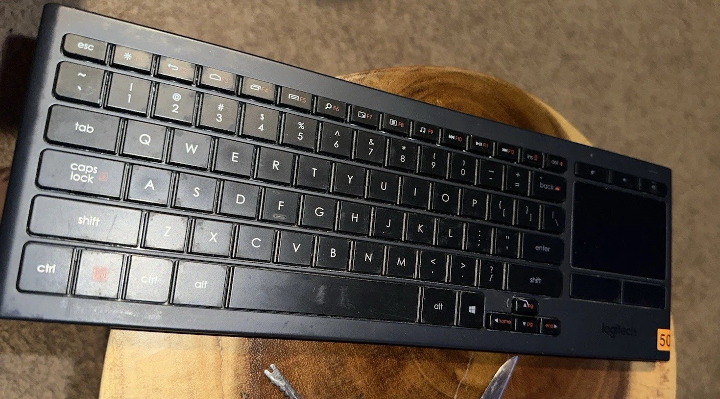 Logitech K830 Wireless Keyboard Backlit Touchpad Built-In - Tested