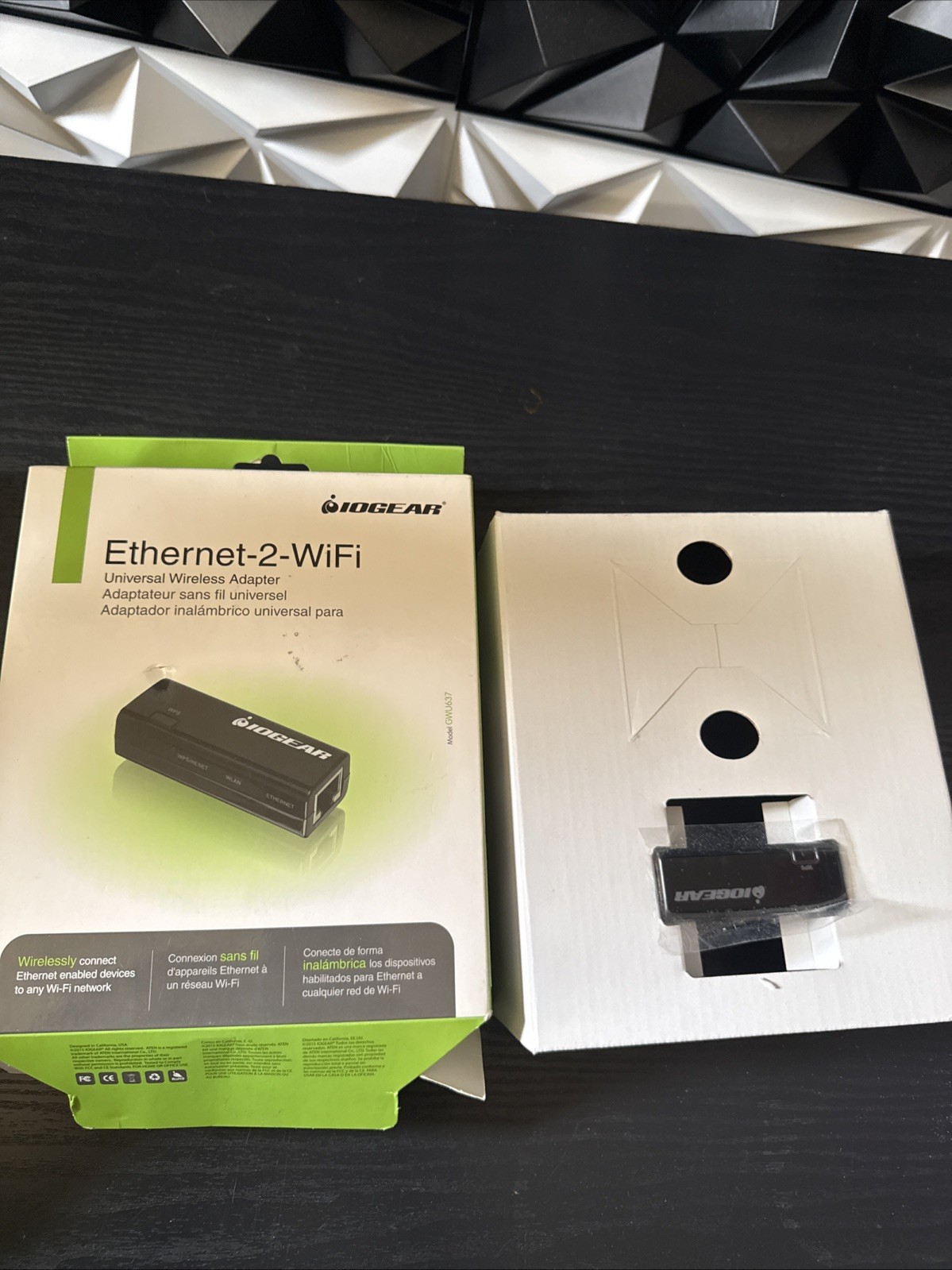 IOGEAR GWU637 2.4GHz Wi-Fi Adapter No Cables