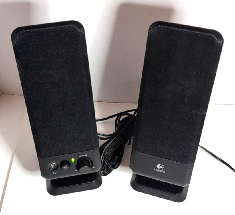 LOGITECH R-10 SPEAKERS MODEL NUMBER S-0152A1 INPUT 120V W/ AUX WIRE & CORD