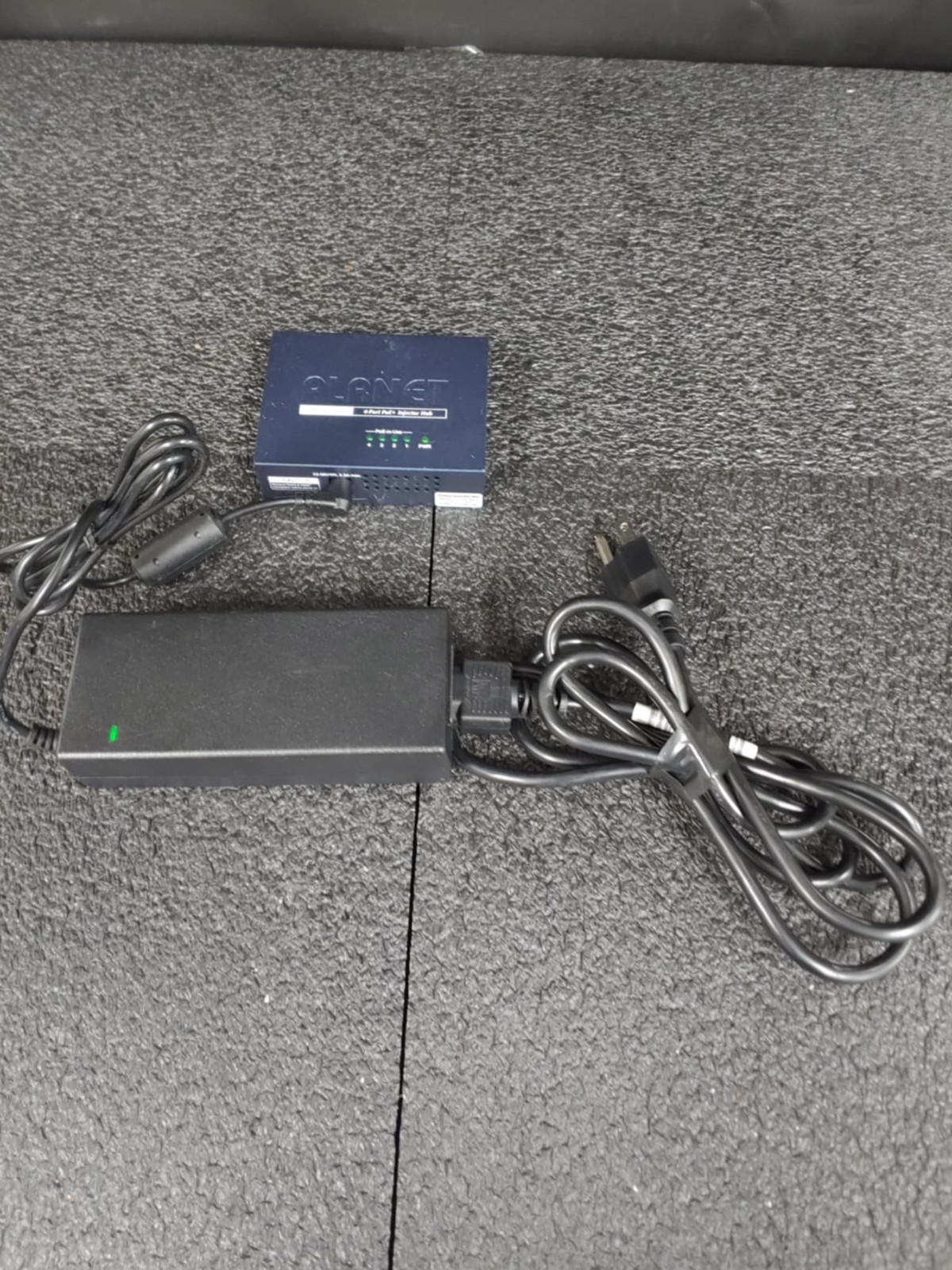 Planet HPOE-460 V2 4-Port Gigabit Ethernet PoE+ High Power Injector Hub 120W PS