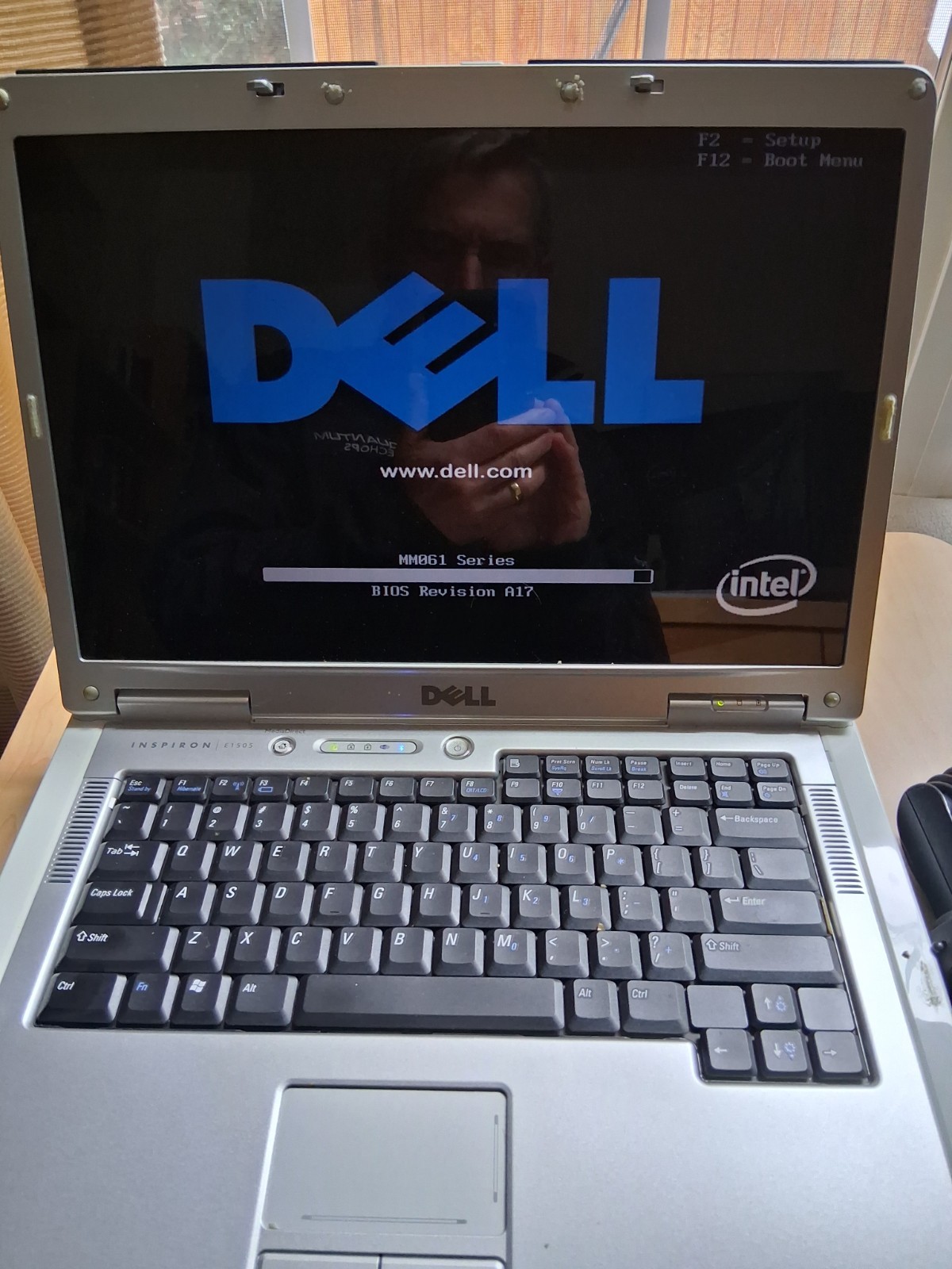 Dell Inspiron 6400/E1505 Intel Core Duo T 7200 2GHz 3.25 GB RAM 15.4" widescreen