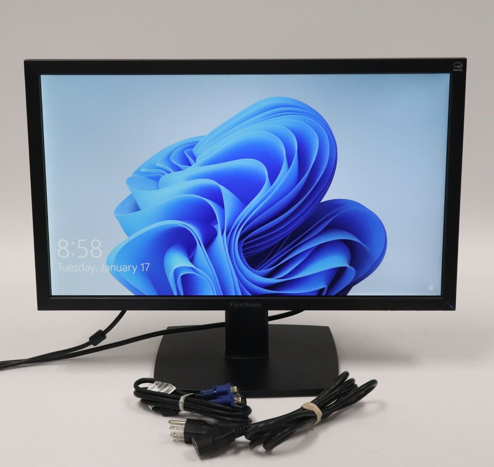 ViewSonic VA2251M-LED VS14589 22 inch 1920 x 1080 with Power and DVI Cables