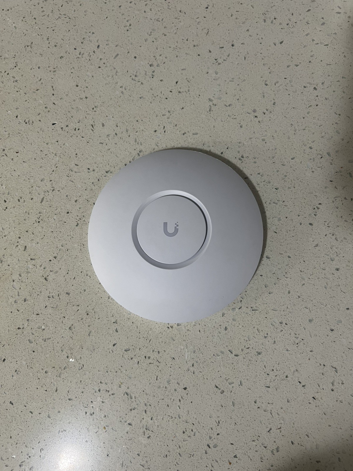 Ubiquiti Networks U6+ (international version) 2402Mbps Wireless Access Point. 