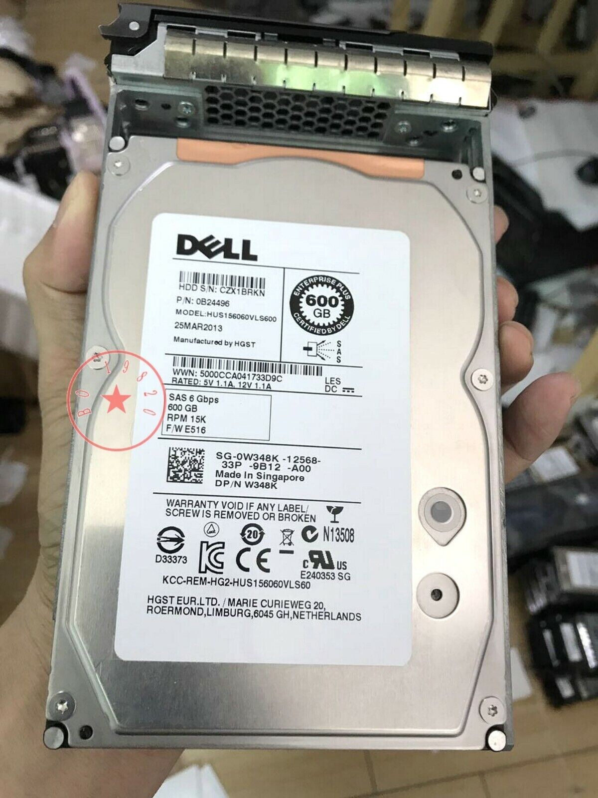 0W348K W348K Dell 600GB 15K RPM 6Gbps 64MB 3.5" SAS Hard Drive HUS156060VLS600