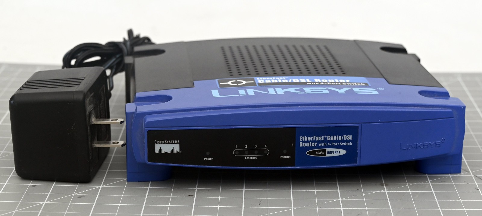 Linksys BEFSR41 4-Port 10/100 Wired Router (BEFSR41 v3) TESTED