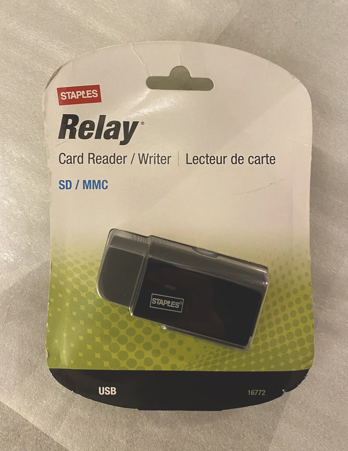 Staples Relay Card Reader/ Writer. SD/MMC USB