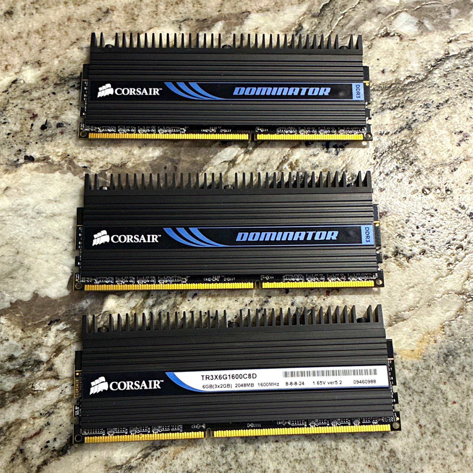 Corsair Dominator DDR3 SDRAM 6GB (3x2GB) 1600MHz 240-Pin DIMM TR3X6G1600C8D