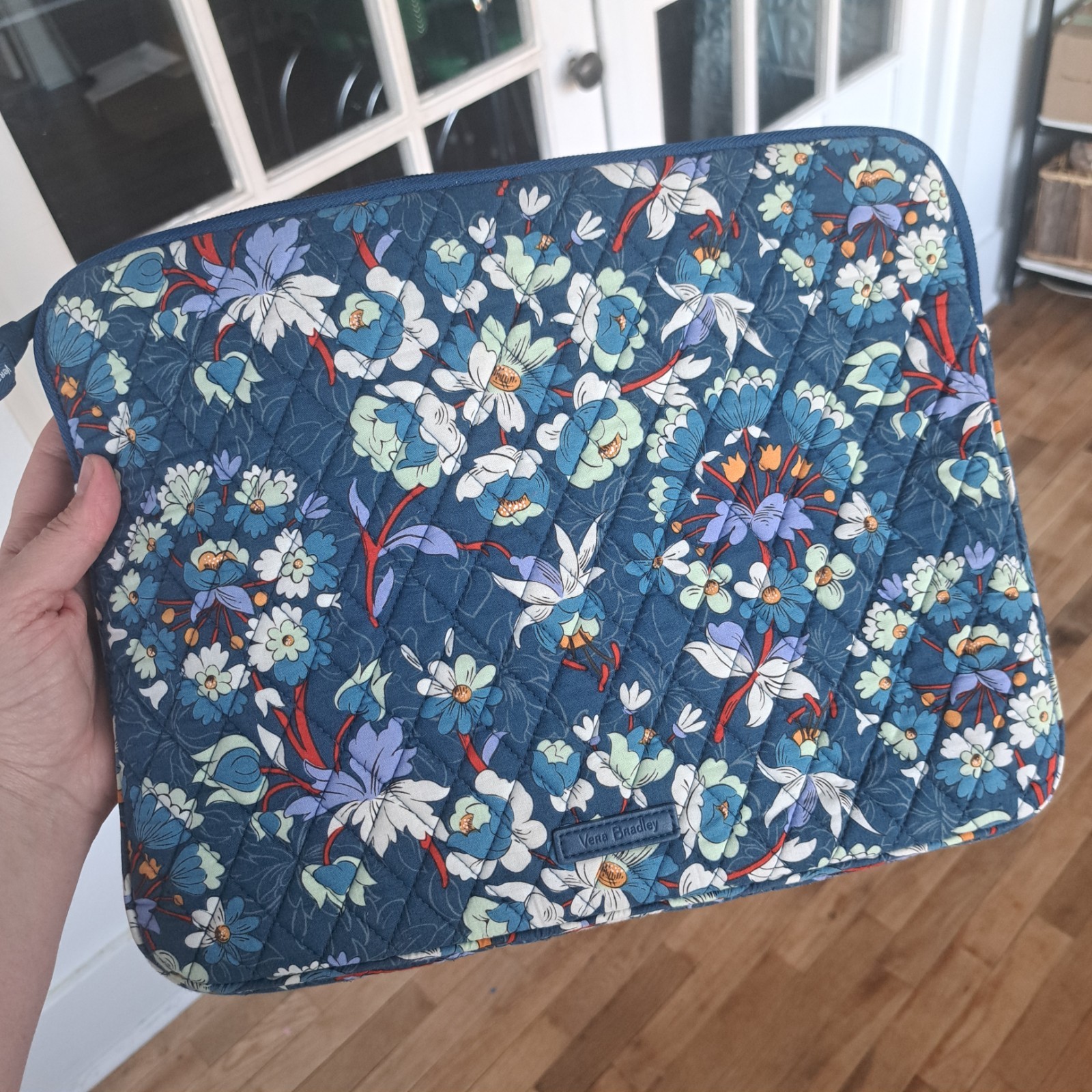 NWT Vera Bradley Padded Laptop/Ipad Sleeve Blue FLORAL BURSTS up to 13" RP $59