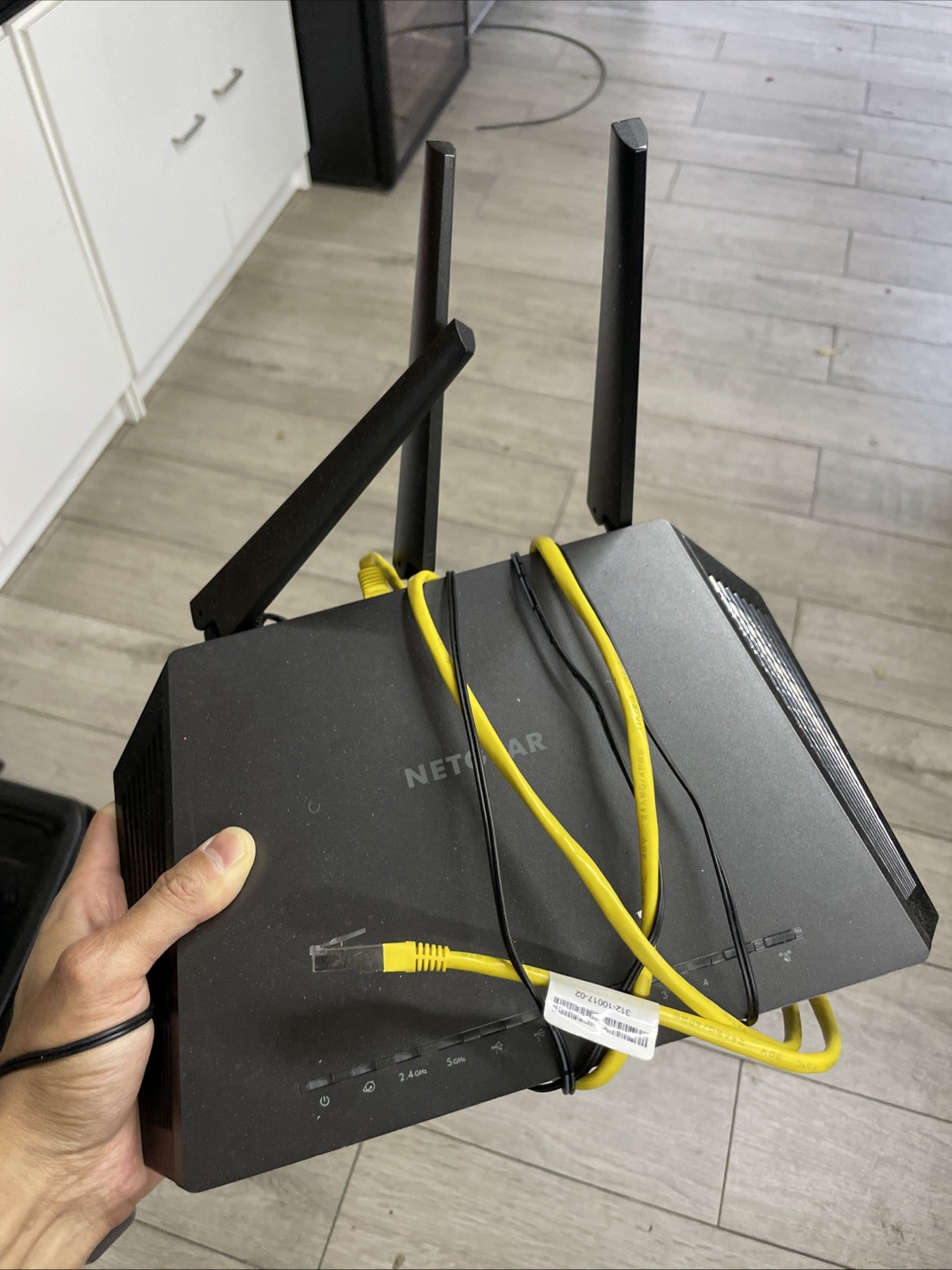 NETGEAR Nighthawk AC1900 Modem Router Black