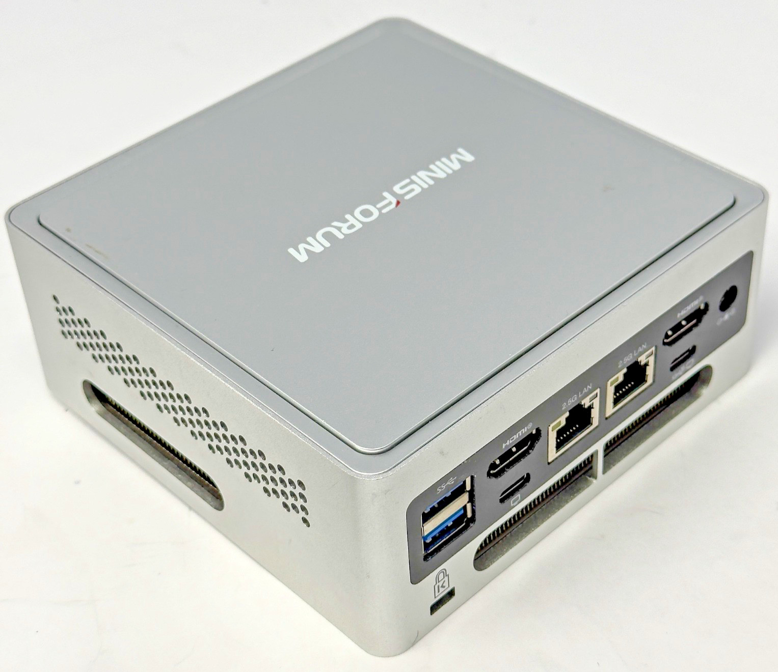 MINISFORUM NAB9 Mini PC i9-12900HK 16GB DDR4 250GB SSD Dual 2.5GbE OEM Adapter
