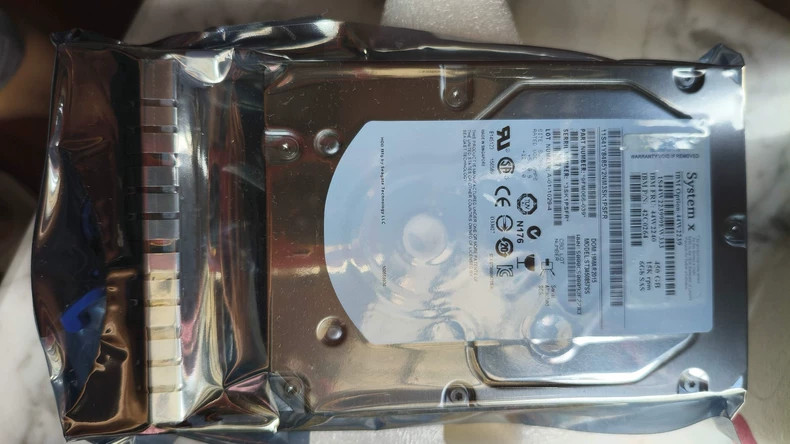 IBM 44W2240 450GB 44W2239 44W2241 SAS 15K 6GBPS 3.5" HS HARD DRIVE NEW
