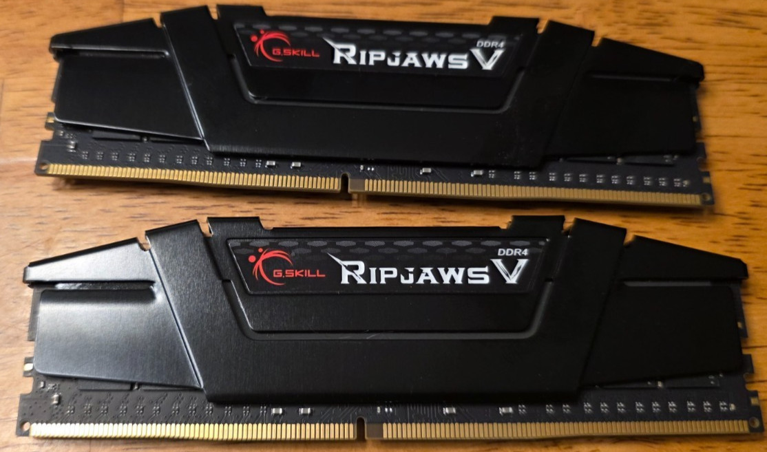 G.SKILL Ripjaws V Series 64GB (2 x 32GB) 288-Pin PC RAM DDR4 3200 (PC4 25600)