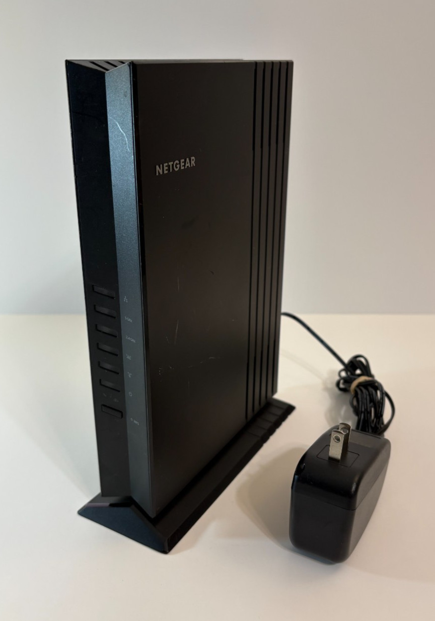 NETGEAR AX1800 Wi-Fi 6 Mesh Range Extender with AC Power Adapter Model EAX20
