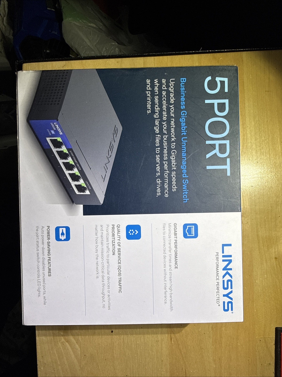 Linksys LGS105 5-Port Business  Gigabit Unmanaged Switch, 1000 Mpbs
