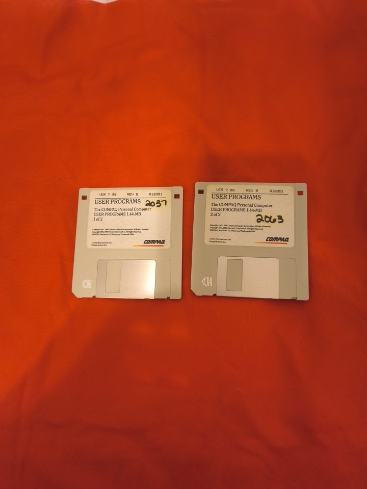 Vintage 1993 Compaq  User Programs .Disc 1-2 Complete Used Untested