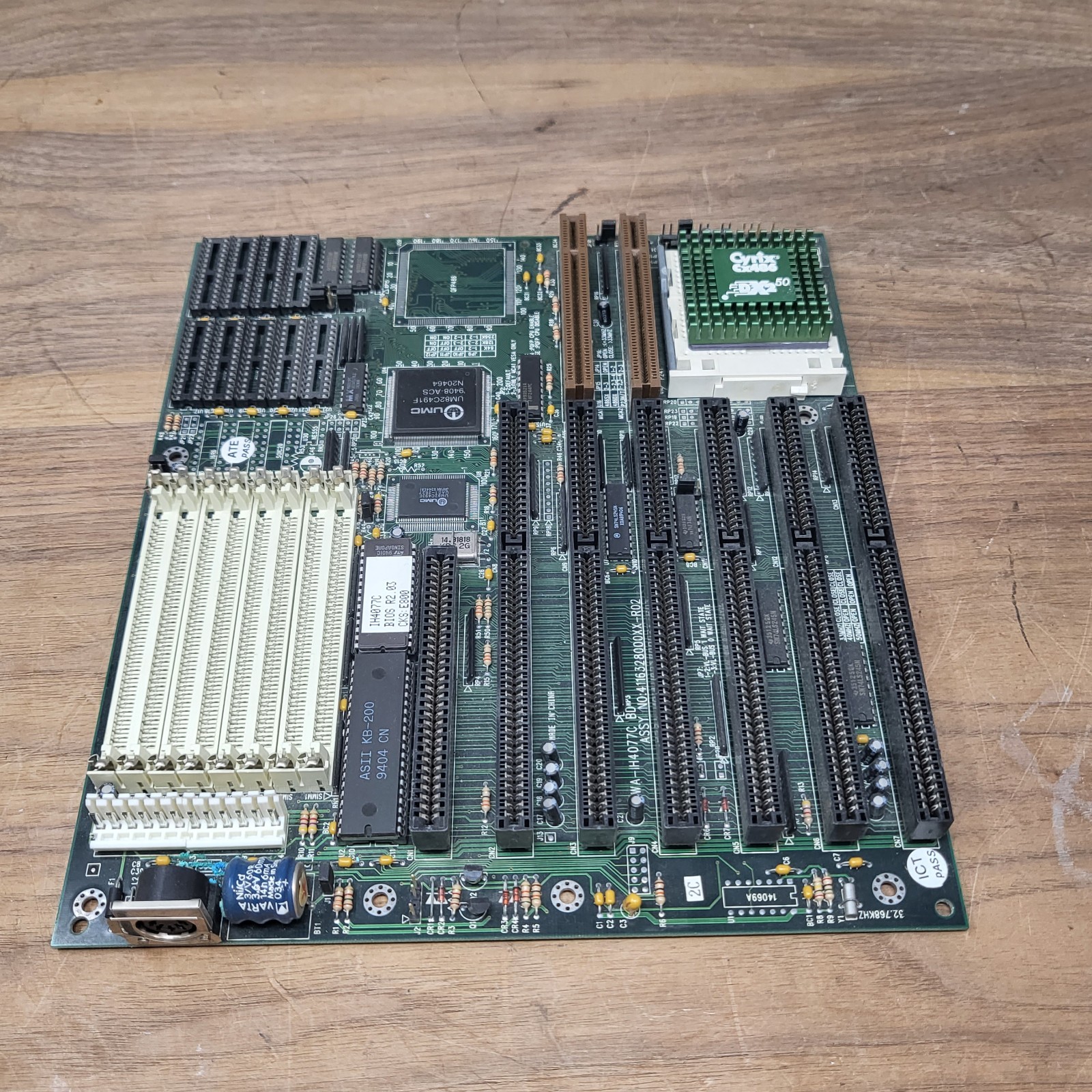 Vintage 486 Motherboard Cyrix Cx486DX2-50 CPU ISA VLB UMC Battery Corrosion