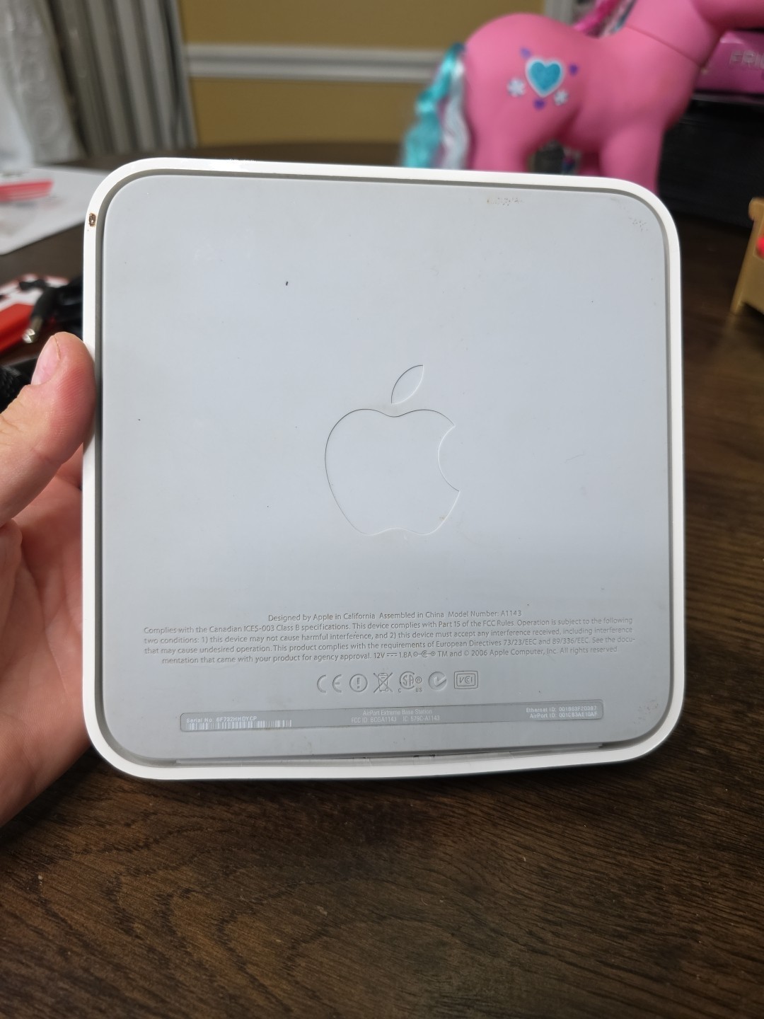 Apple AirPort Extreme Base Station 2nd Gen A1143 Wifi Router B3