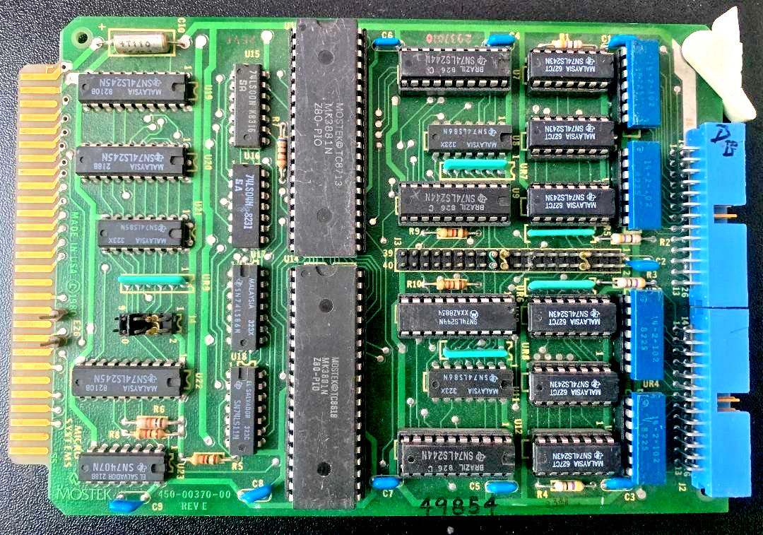MOSTEK MICROCOMPUTER SYSTEMS MODEL 450-00370-00 CIRCUIT BOARD