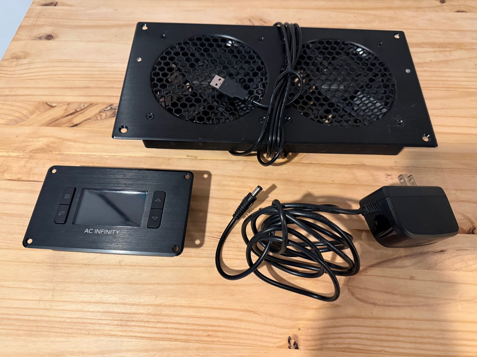 AC Infinity AIRPLATE T7, Quiet Cooling Fan System 12" with Thermostat Control