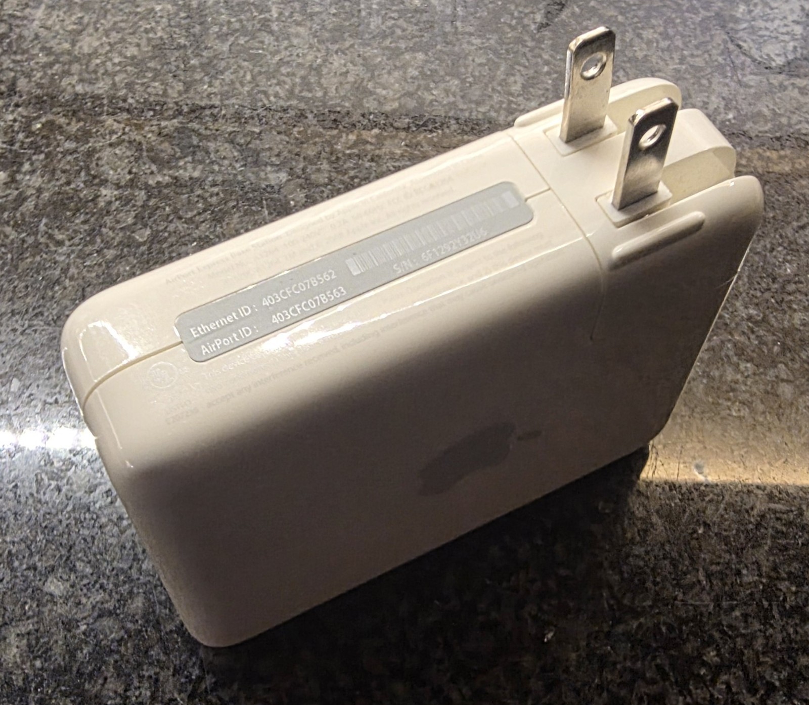 GENUINE Apple AirPort Express Base Station A1264 Wireless N Router - MB321LL/A