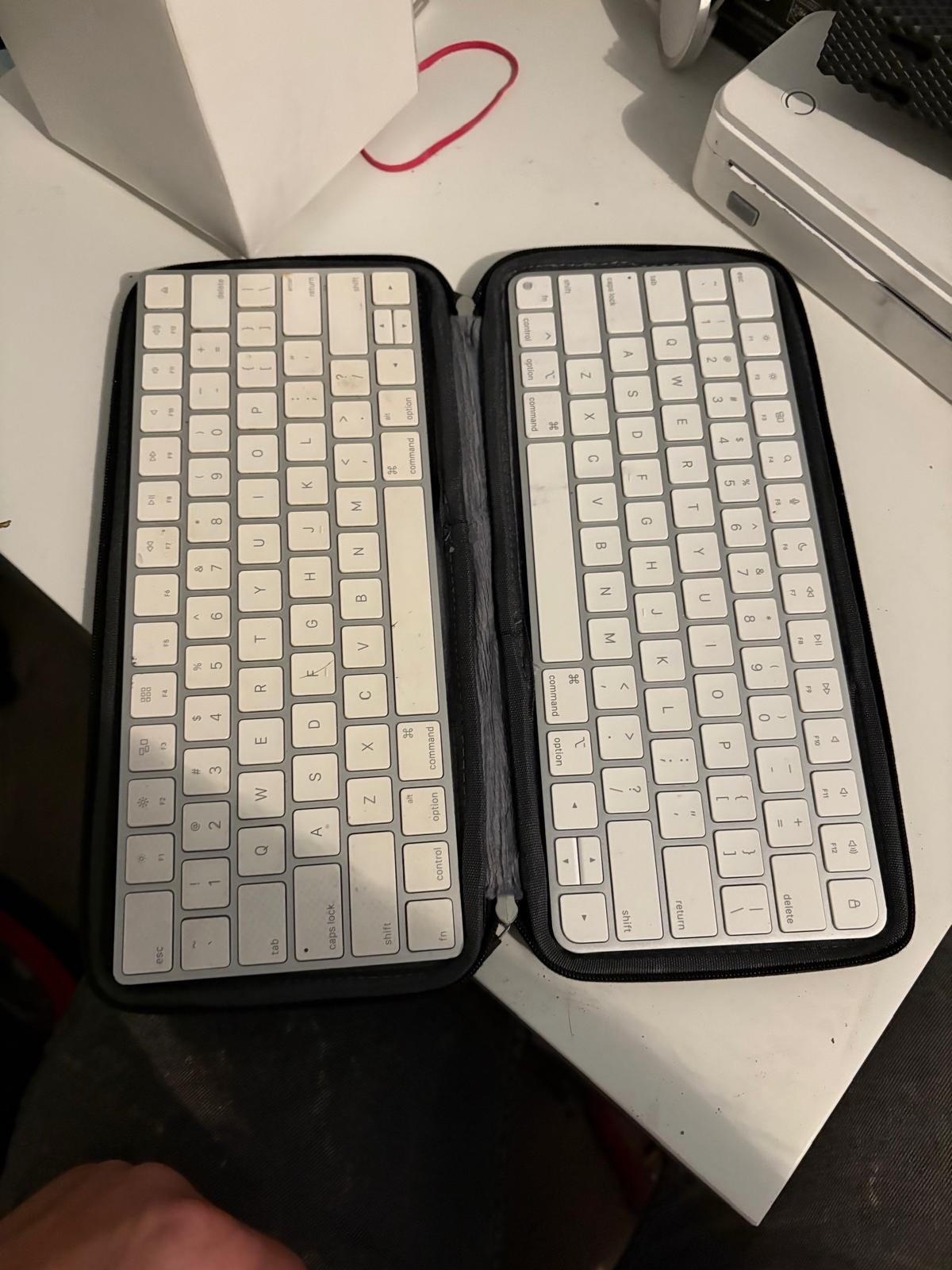 Apple A2450 Magic Wireless Bluetooth Keyboard