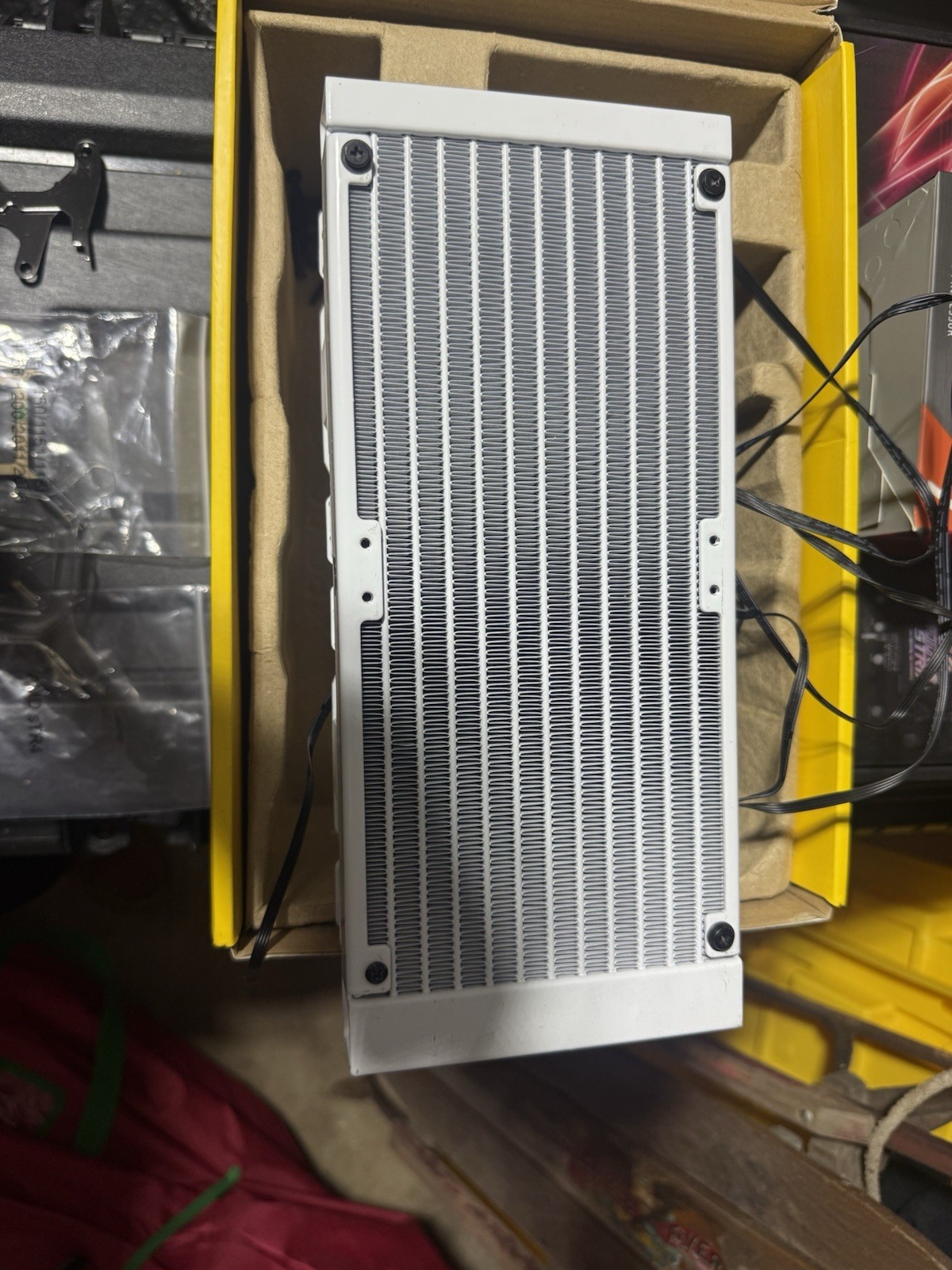 Corsair H100i RGB Platinum SE 240mm AIO Liquid CPU Cooler White CW-9060042-WW