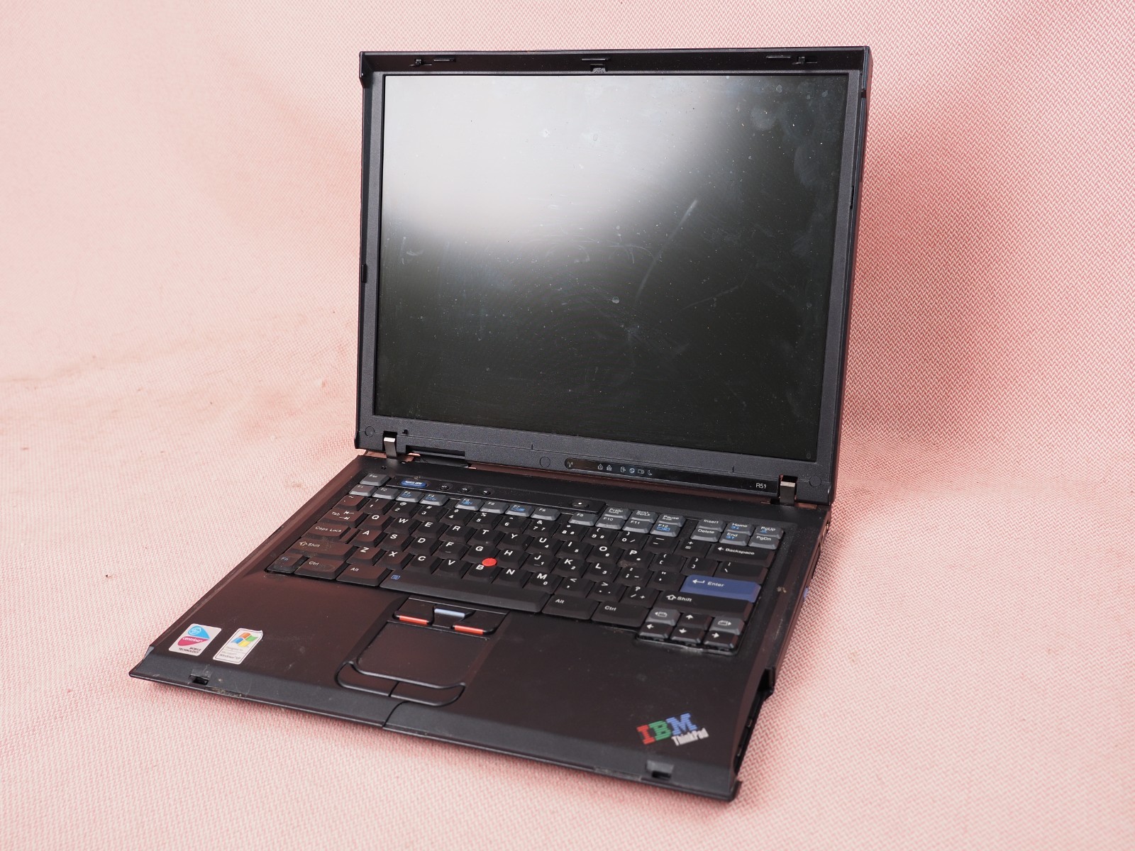 Vintage IBM ThinkPad R51 1836 No HDD No OS Intel Pentium M 1.6GHz