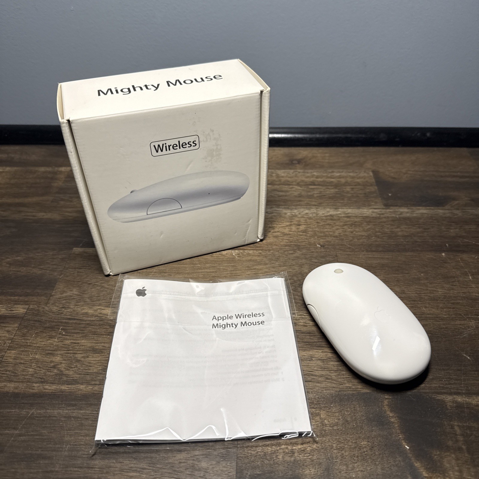 Apple Wireless Mighty Mouse Bluetooth White Model A1197 MB111LL/A Mac Accessory