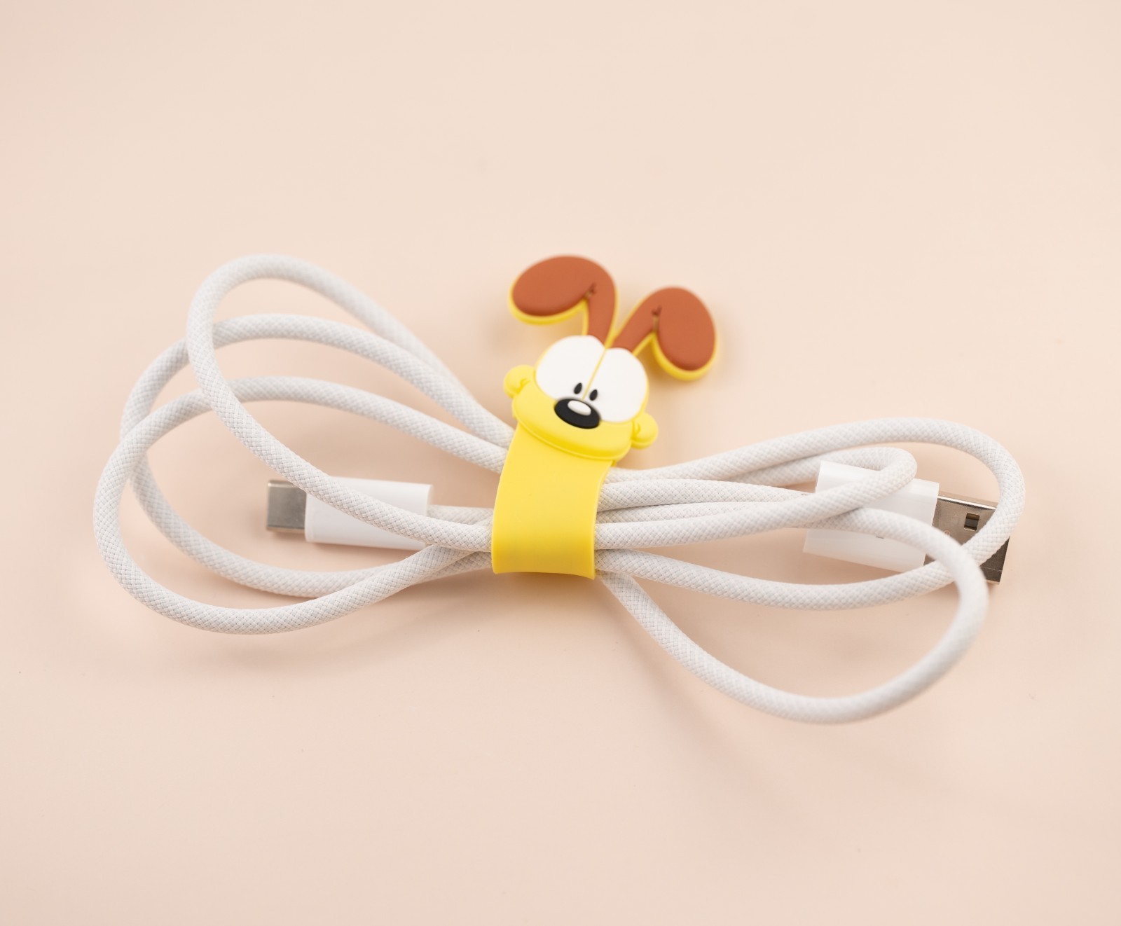 Garfield Odie Cartoon Data Cable Storage Clip Travel Earphone Winding Organizer