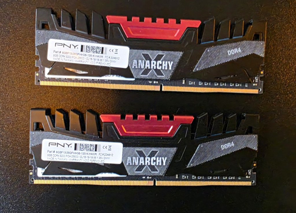 PNY Anarchy 16GB (2x8GB) DDR4-3200 PC4-25600 CL16 DIMM Unbuffered