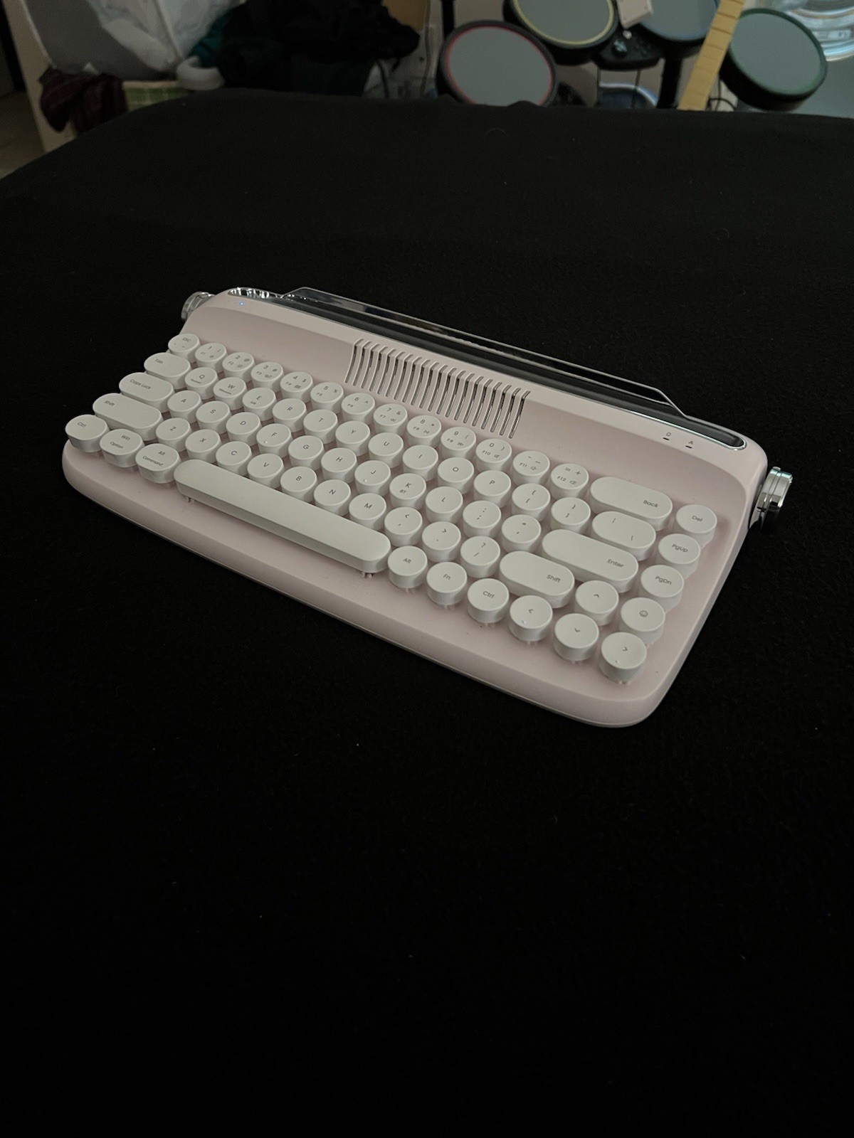 Wireless Keyboard Pink White YUNZII ACTTO B307 Mini Retro Bluetooth