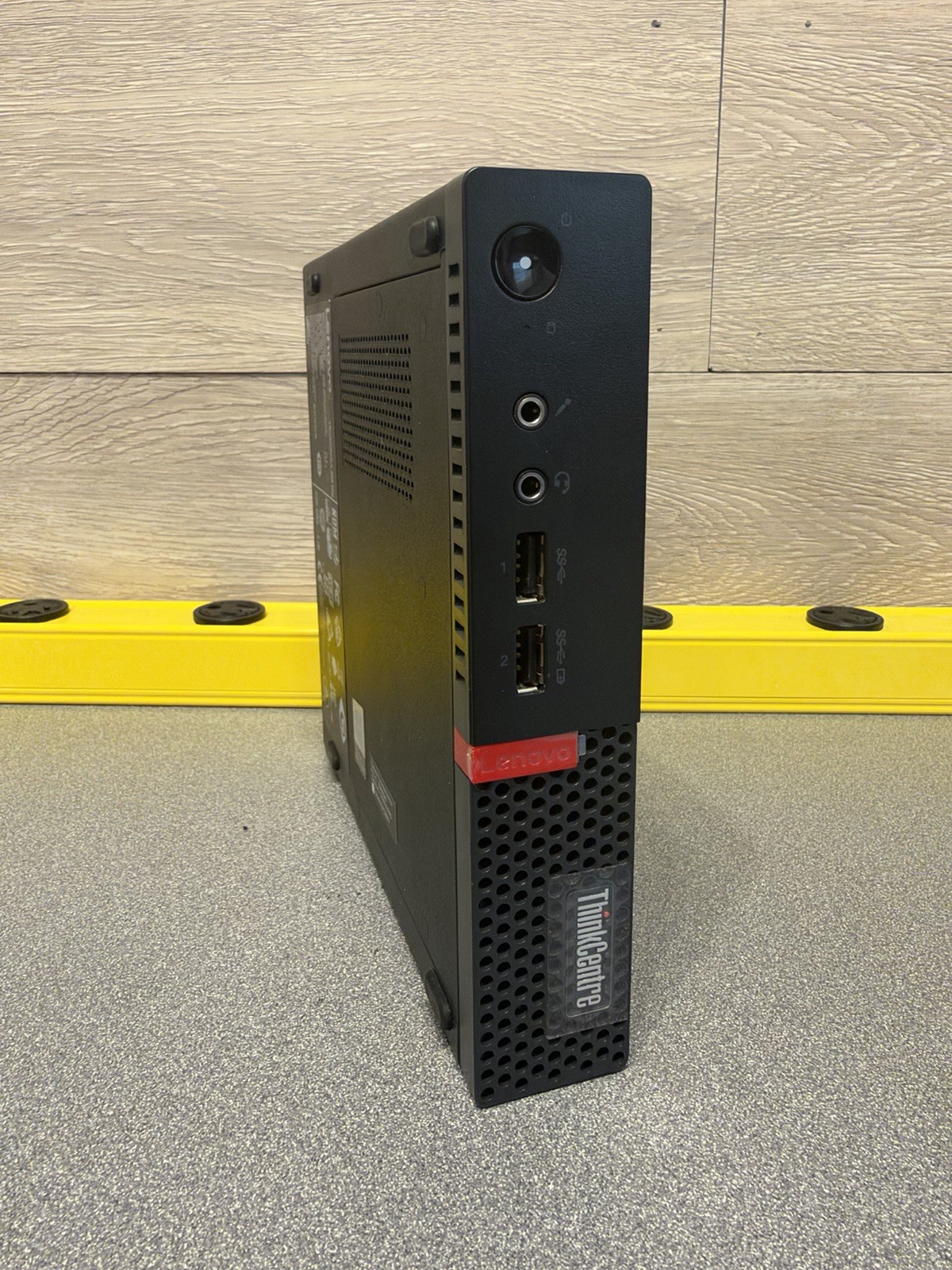 Lenovo ThinkCentre M910Q I5-7500T 2.70GHz 8GB Ram, 256GB SSD, Win 11 Pro