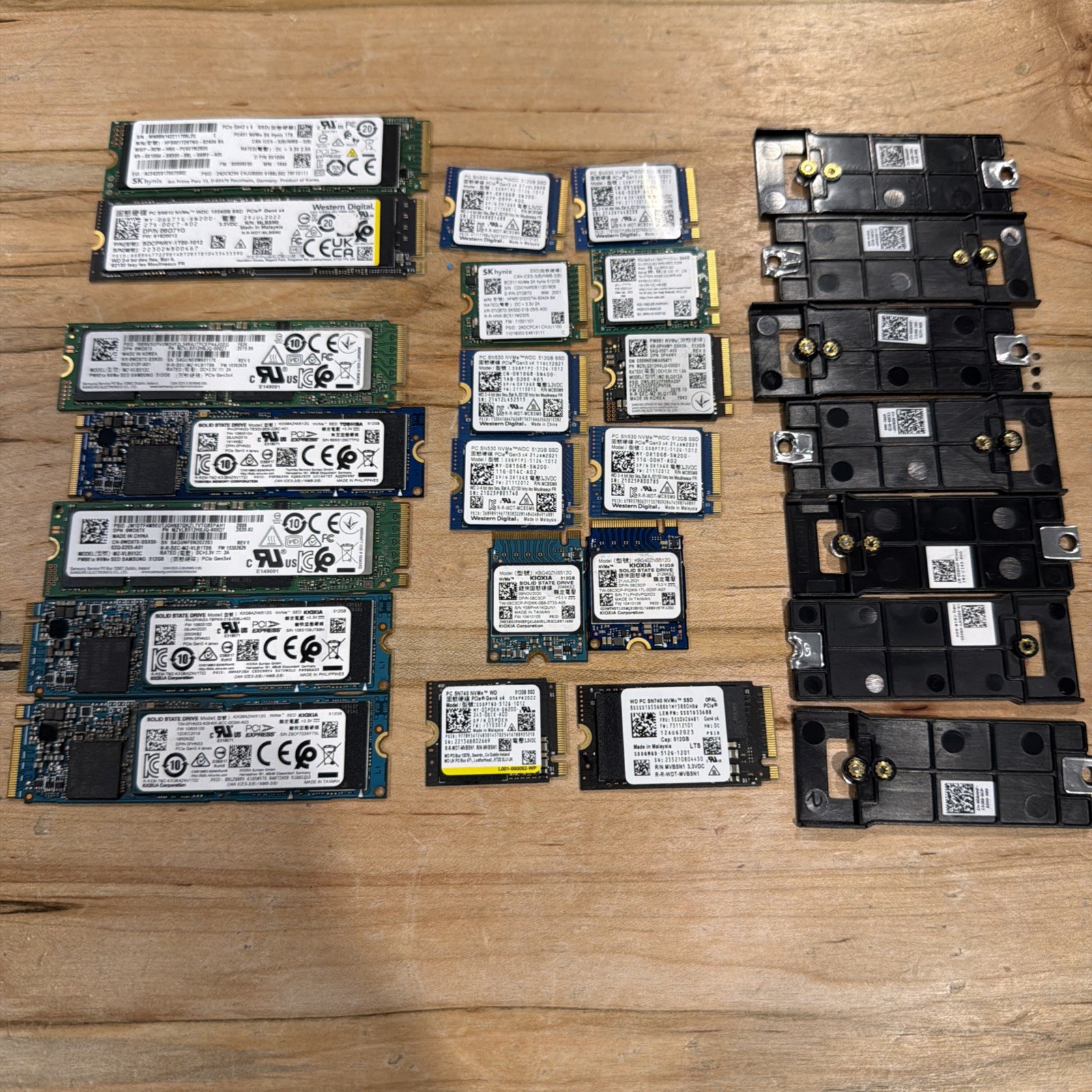 LOT OF 19 / 1TB / 512 GB / NVME SSD / Mix Brands