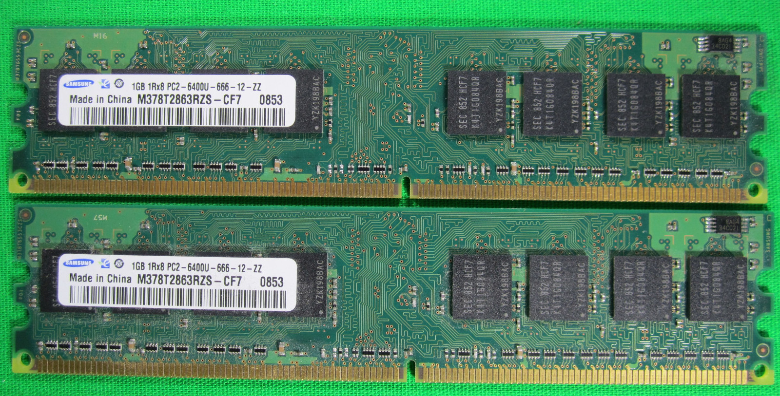 PC2-6400U DDR2   2 1GB Desktop Memory - Samsung M378T2863RZS-CF7