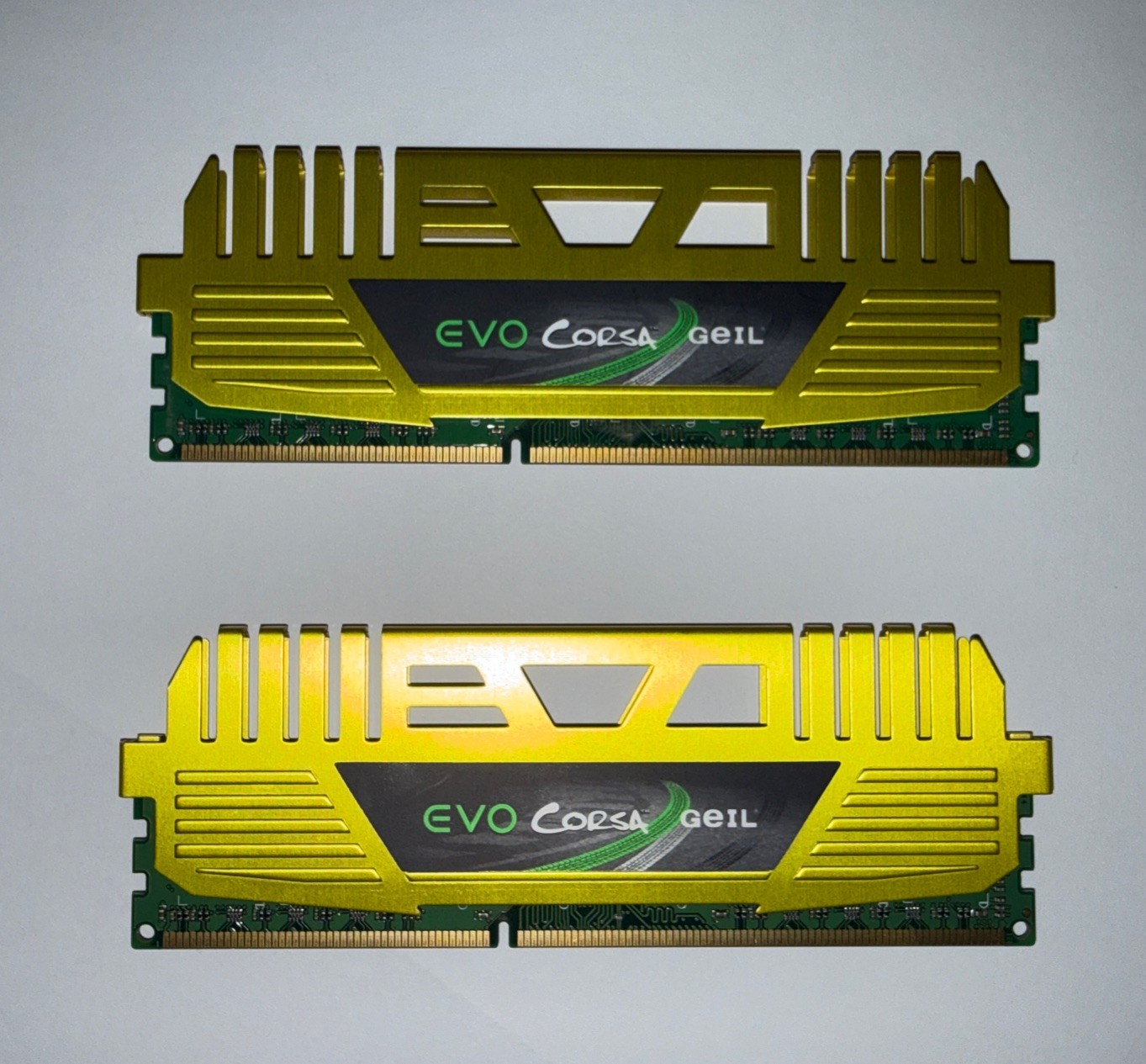 GeIL EVO Corsa 16GB 2x8GB DDR3-1333 CL9 Dual Channel Kit Gold RAM PC3-10666