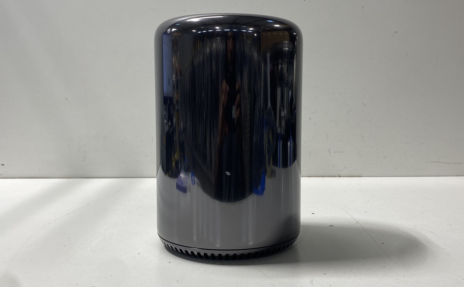 Apple Mac Pro A1481 Late 2013 Desktop Computer
