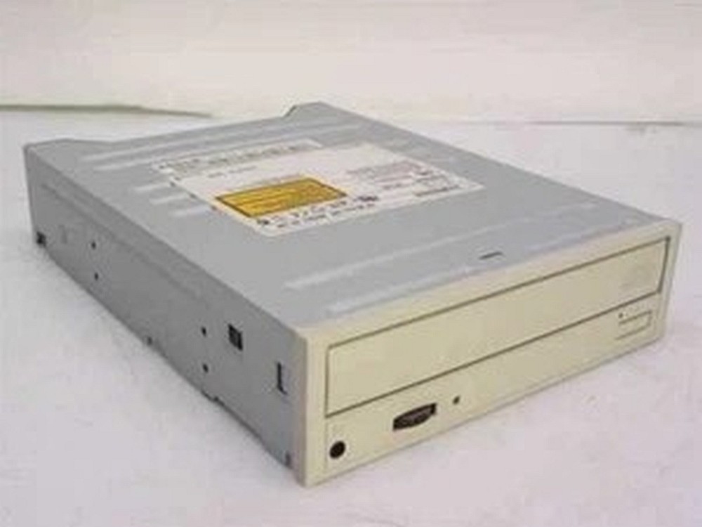 Samsung SM-348-White White Samsung 48X/24X/48X/16X IDE Internal CD-RW/DVD-ROM