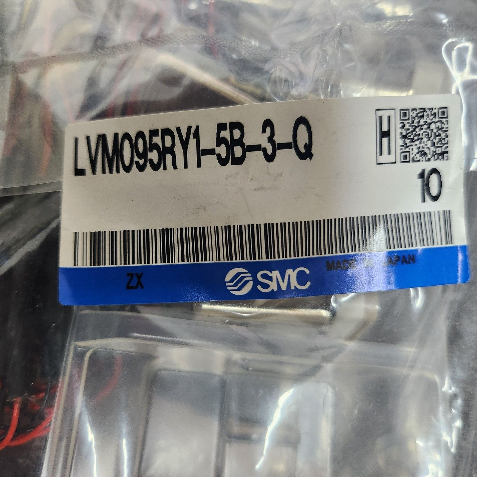 5x SMC LVM095RY1-5B-3-Q Solenoid Valves - NEW