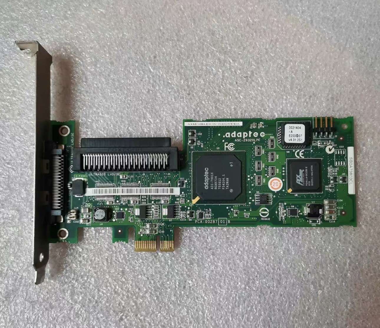 Adaptec 29320LPE PCIe Ultra320 SCSI Controller Card Low Profile