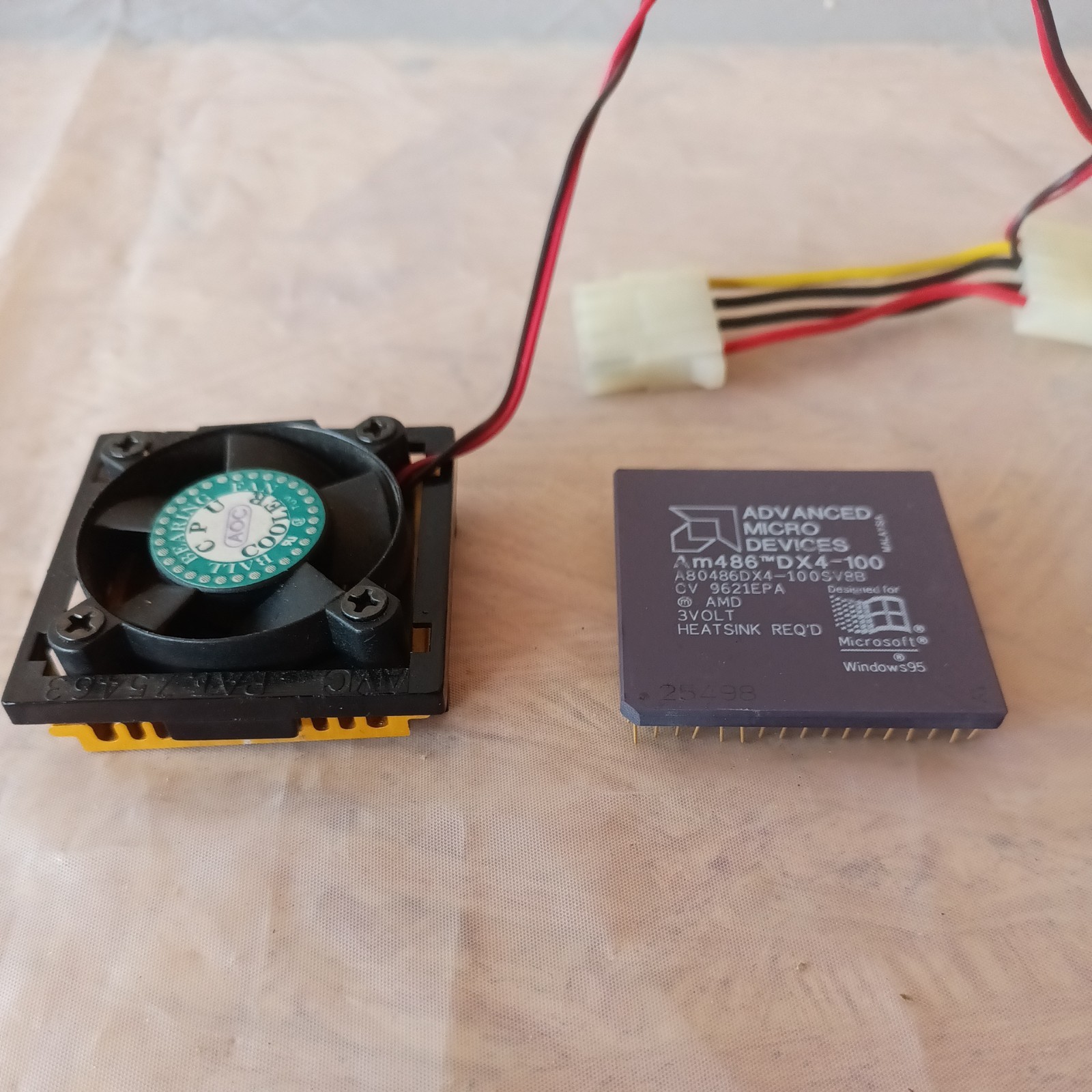 AMD Am486 DX4-100 A80486DX4-100SV8B Vintage CPU Processor Classic Systems Read