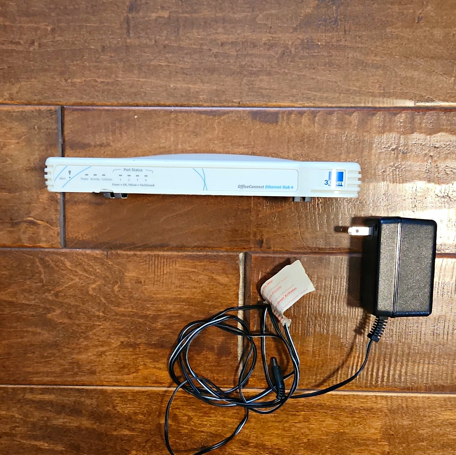 3Com OfficeConnect Ethernet Hub 4 Desktop 4-Port Wired RJ-45 Ethernet Hub