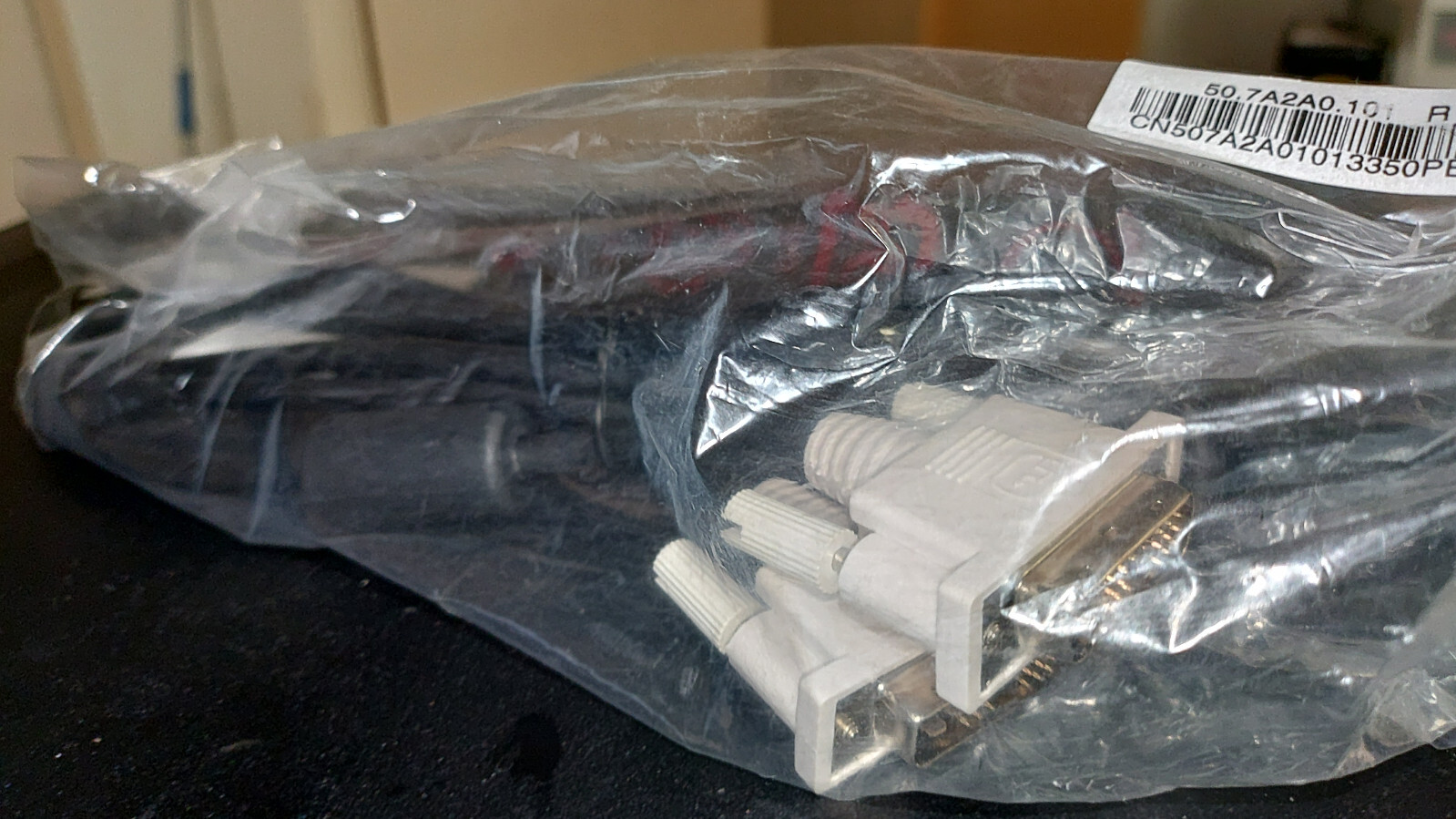 {Dell} DVI-D (M) to DVI-D (M) Video Cable {50.7A2A0.011-R}