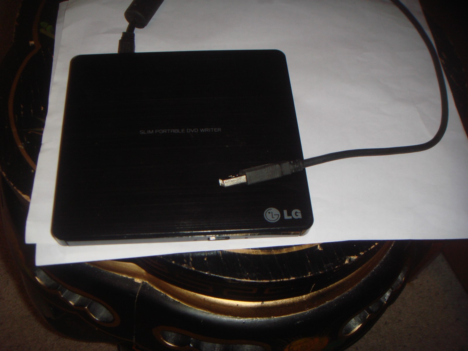 LG Slim Portable DVD Wirter Model SP60NB50