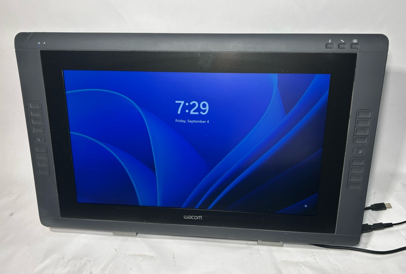 Wacom Cintiq 22HD 21.5" Creative Pen Display With Stand And Cables DTK-2200/K