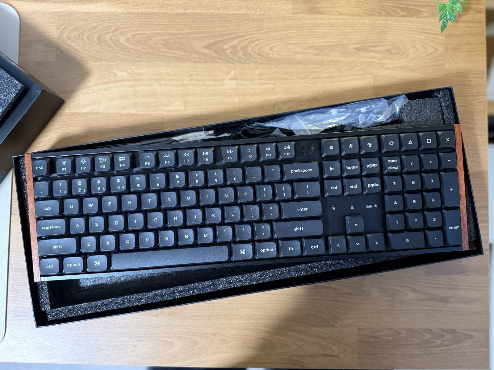 Keychron K5 Ultra 8K Low-Profile Wireless Mechanical Keyboard - Black