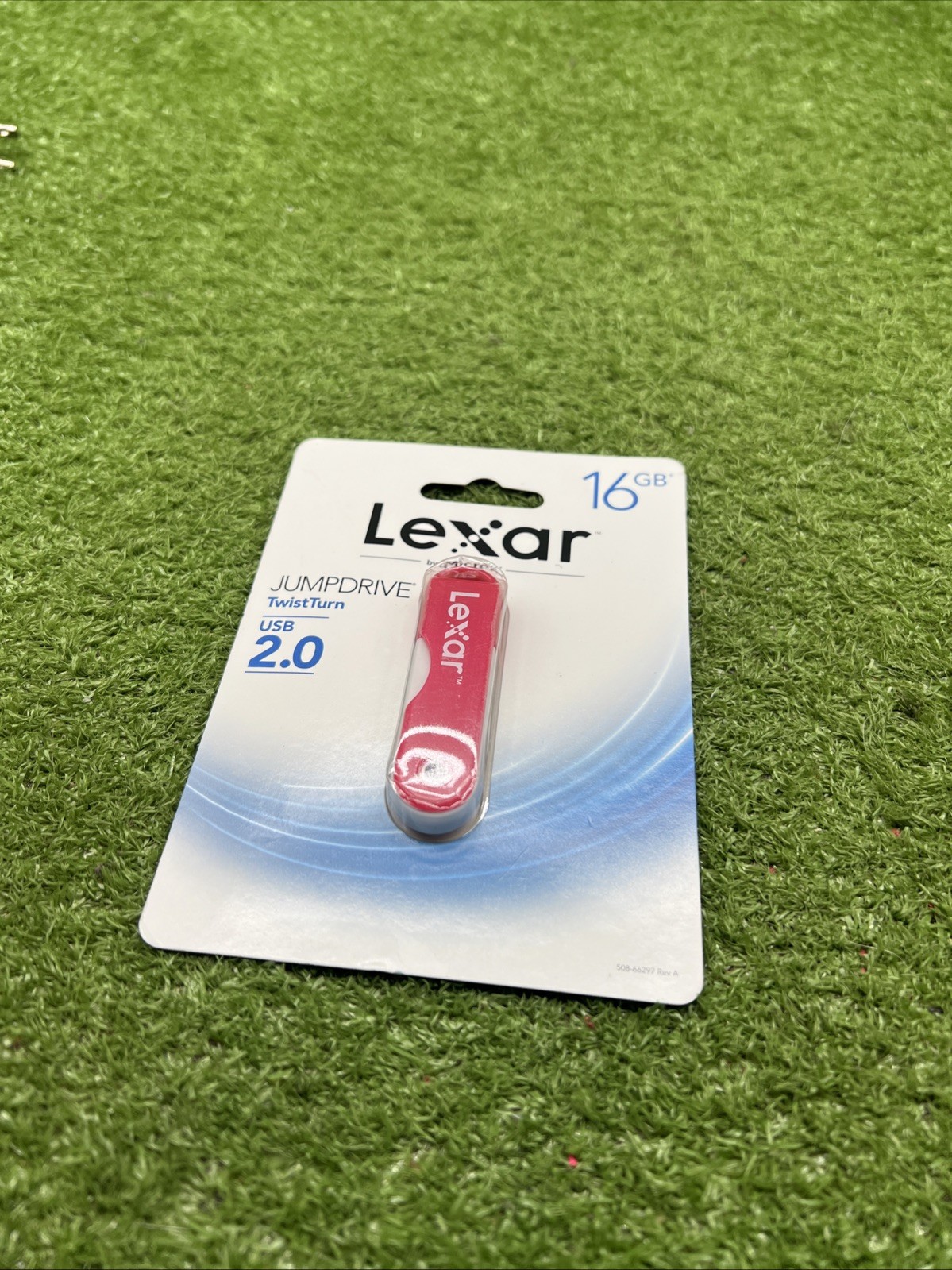 Lexar by Micron NEW 16GB Jump Drive USB 2.0 Twist Turn Pink New.   D3