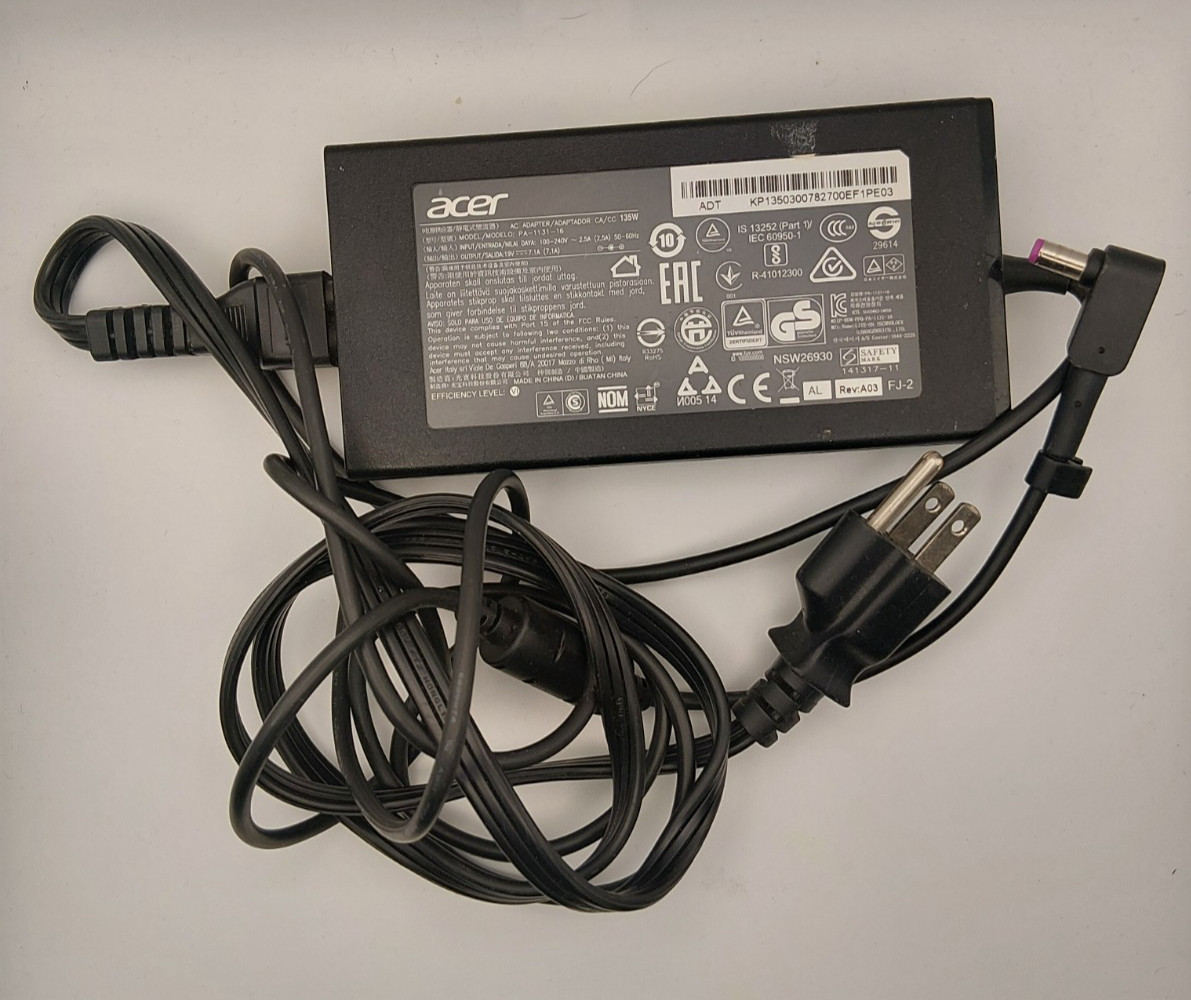 ACER 135W AC Power Adapter MODEL PA-1131-16 - 19V- 7.1A