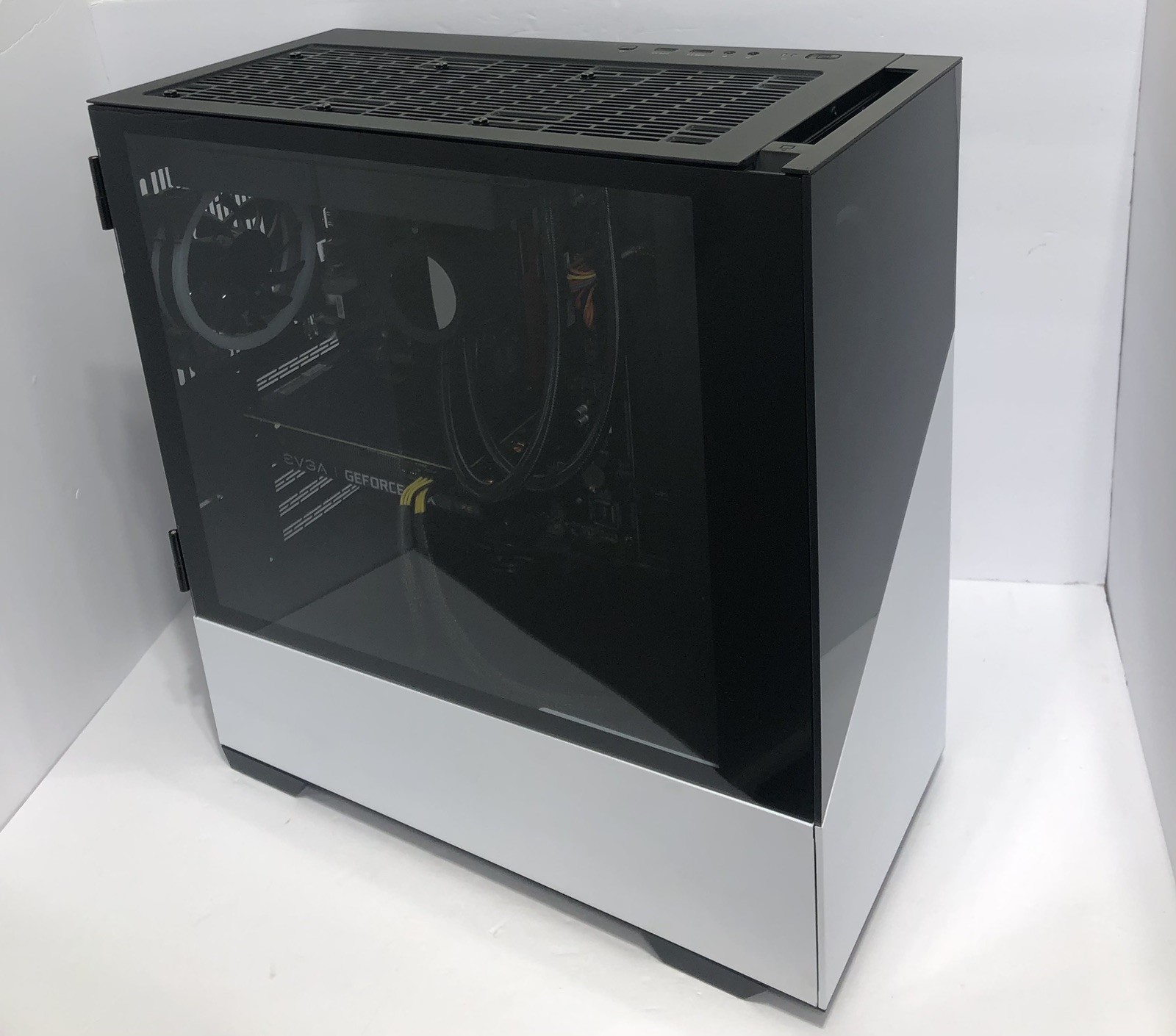 CyberPower Prebuilt Gaming PC RTX 3060 12 gig Ryzen 7 5700 And Kraken 240 AIO